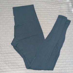 Lululemon leggings, size 8 28in inseam